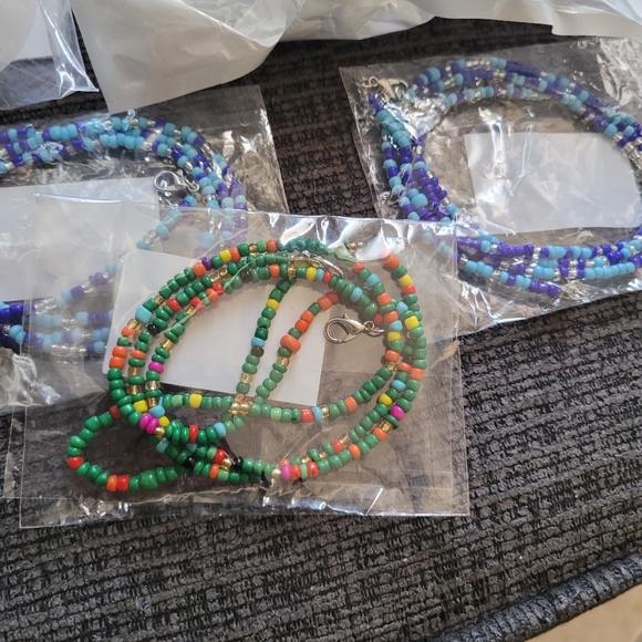 Masks Lot - Picture 5 of 5